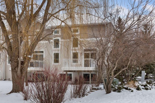 5066 Yuma Lane N, Plymouth, MN 55446