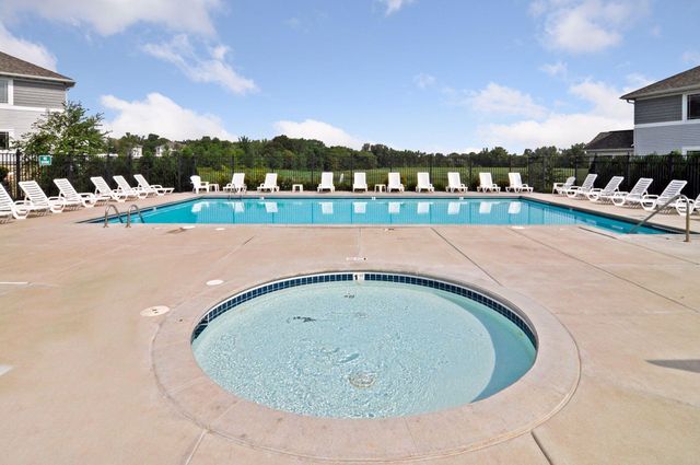 5066 Yuma Lane N, Plymouth, MN 55446