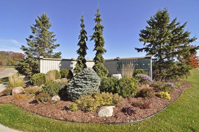 5066 Yuma Lane N, Plymouth, MN 55446