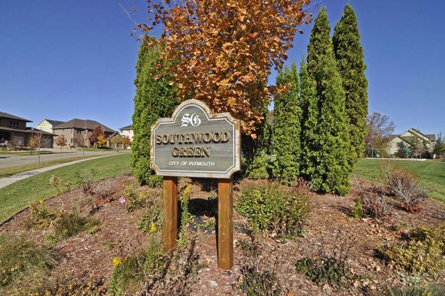 5066 Yuma Lane N, Plymouth, MN 55446