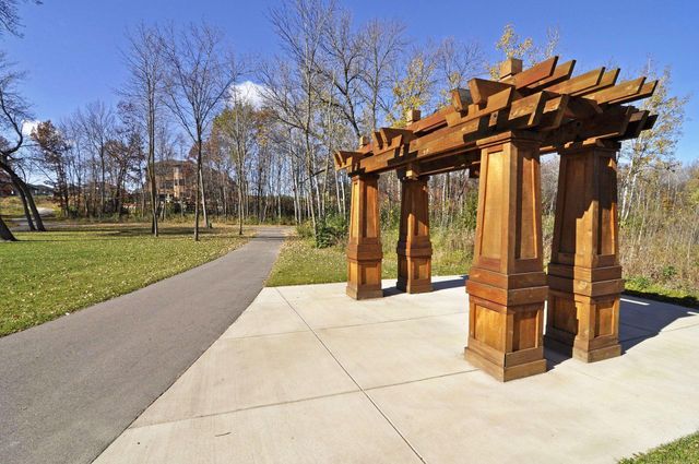 5066 Yuma Lane N, Plymouth, MN 55446