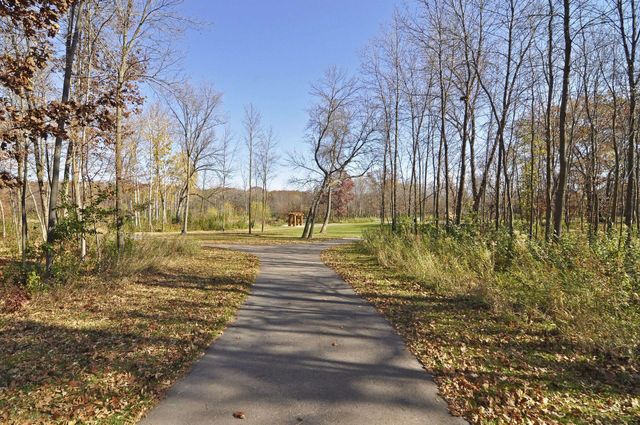 5066 Yuma Lane N, Plymouth, MN 55446