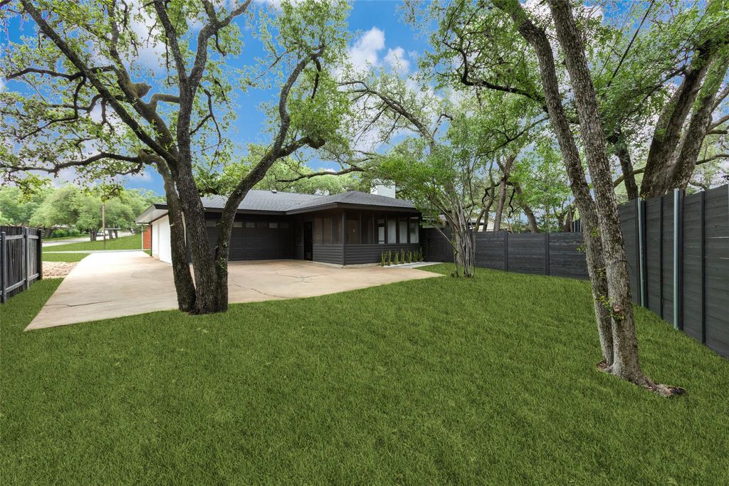 1700 Barton Hills DR, Austin, TX 78704