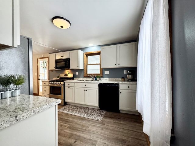 1009 MONTPELIER Avenue, Erie, PA 16505