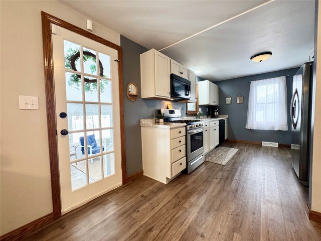 1009 MONTPELIER Avenue, Erie, PA 16505