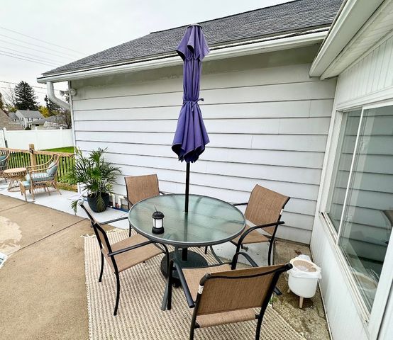 1009 MONTPELIER Avenue, Erie, PA 16505