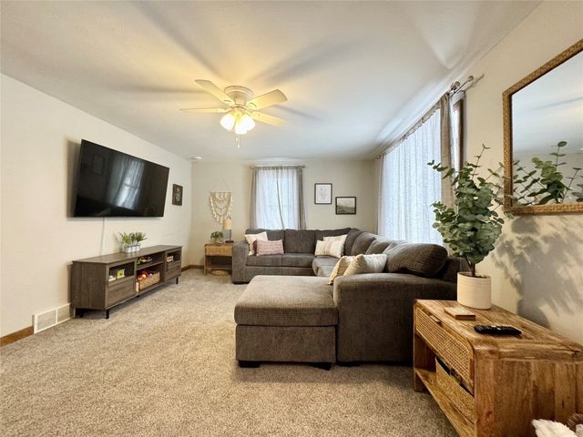 1009 MONTPELIER Avenue, Erie, PA 16505