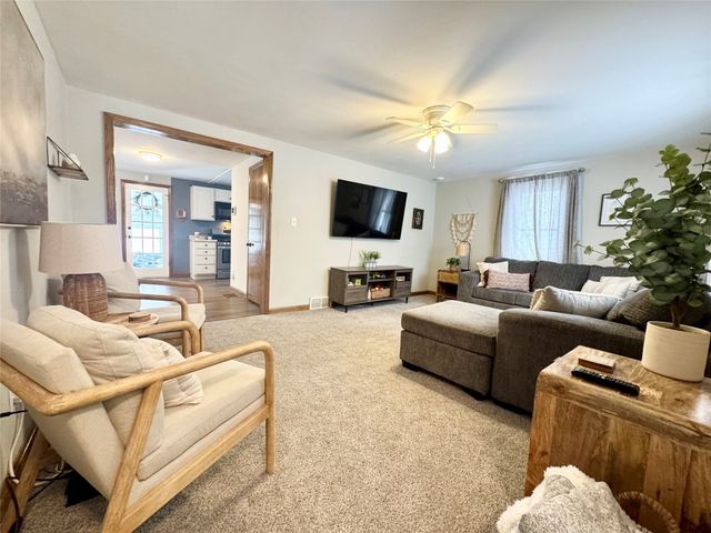 1009 MONTPELIER Avenue, Erie, PA 16505