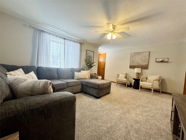 1009 MONTPELIER Avenue, Erie, PA 16505