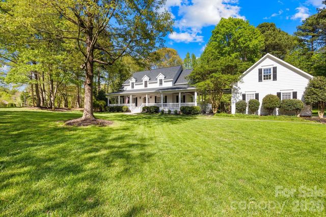 8830 Bluestone Bay Court, Sherrills Ford, NC 28673
