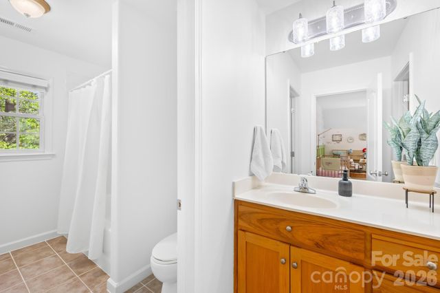8830 Bluestone Bay Court, Sherrills Ford, NC 28673