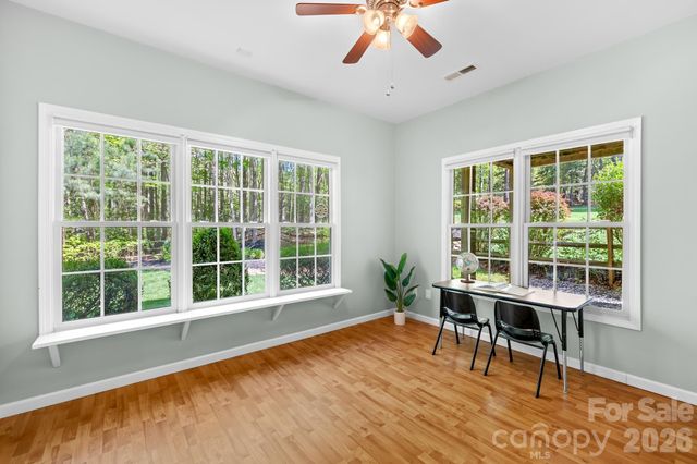8830 Bluestone Bay Court, Sherrills Ford, NC 28673