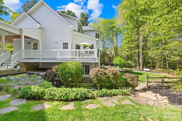 8830 Bluestone Bay Court, Sherrills Ford, NC 28673