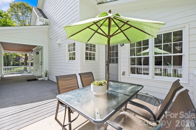 8830 Bluestone Bay Court, Sherrills Ford, NC 28673
