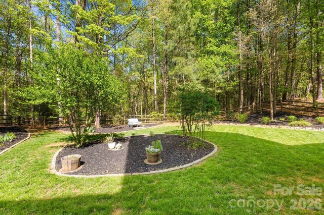 8830 Bluestone Bay Court, Sherrills Ford, NC 28673