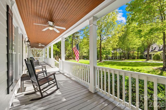 8830 Bluestone Bay Court, Sherrills Ford, NC 28673
