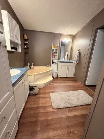 6295 Rendon New Hope Road, Fort Worth, TX 76140