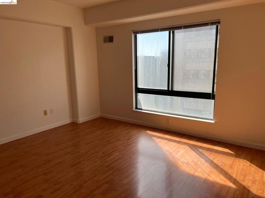 Image 7 of property listing at 988 Franklin St 601, Oakland, CA 94607