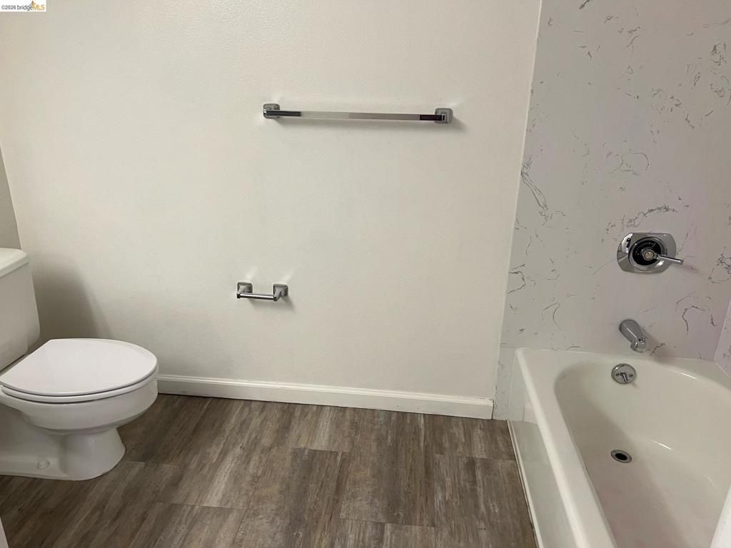 Image 8 of property listing at 988 Franklin St 601, Oakland, CA 94607