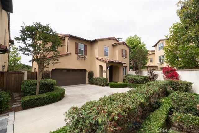 10511 Sausalito Court, Los Alamitos, CA 90720
