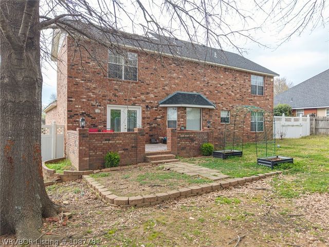 2706 E King Avenue, Sallisaw, OK 74955