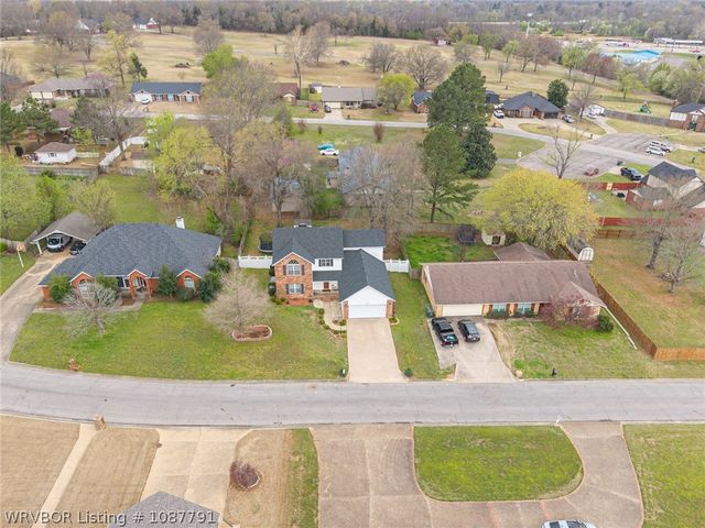 2706 E King Avenue, Sallisaw, OK 74955