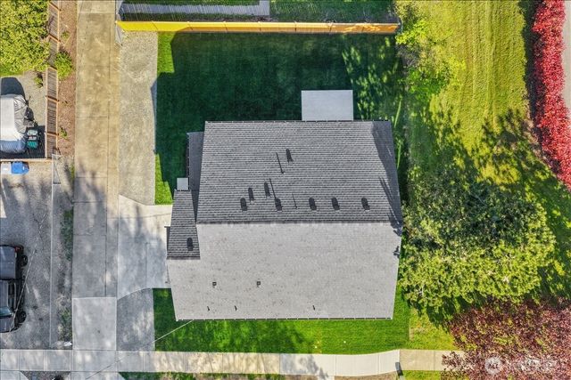5701 Parker RD E, Sumner, WA 98390