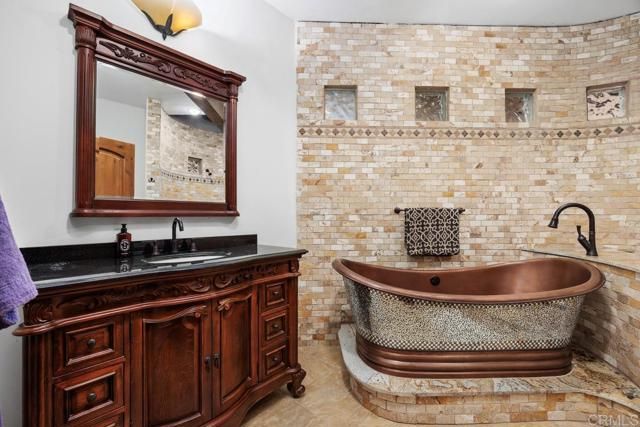 1199 Tamarack Ave, Carlsbad, CA 92008