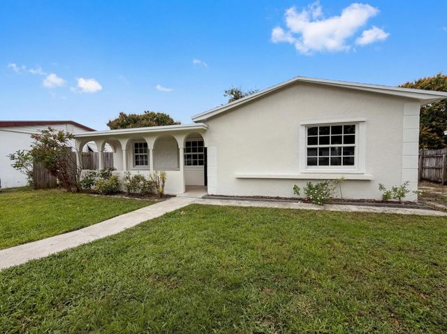 417 NW 2nd Street, Boynton Beach, FL 33435