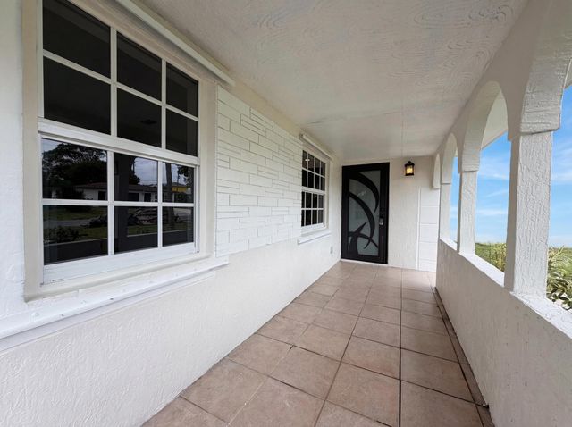 417 NW 2nd Street, Boynton Beach, FL 33435