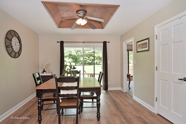 37W390 Linda Lane, Elgin, IL 60124