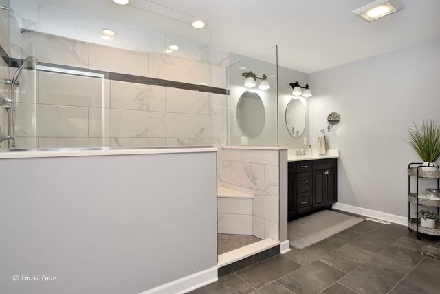 37W390 Linda Lane, Elgin, IL 60124