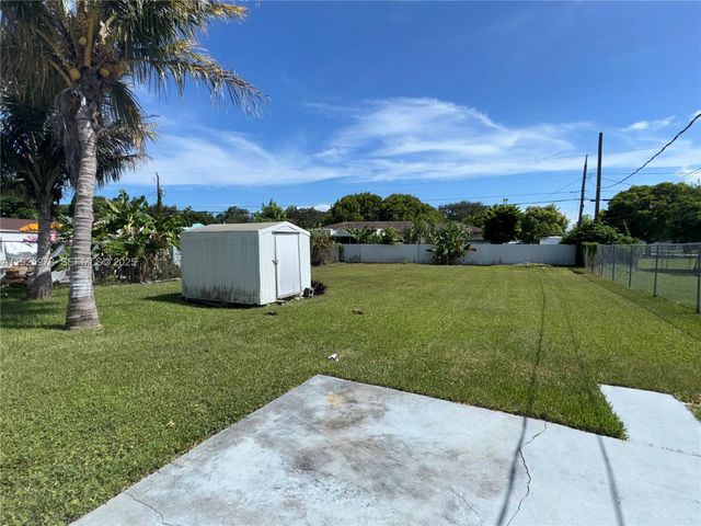 10840 SW 222nd Dr, Miami, FL 33170