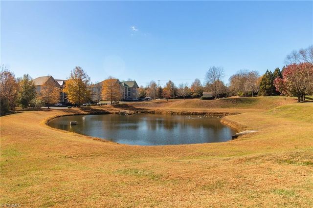 3724 Spanish Peak Drive 2-B, High Point, NC 27265