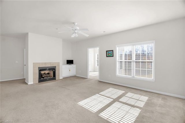 3724 Spanish Peak Drive 2-B, High Point, NC 27265