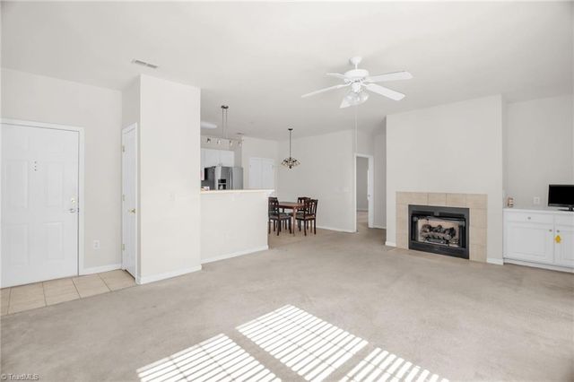 3724 Spanish Peak Drive 2-B, High Point, NC 27265