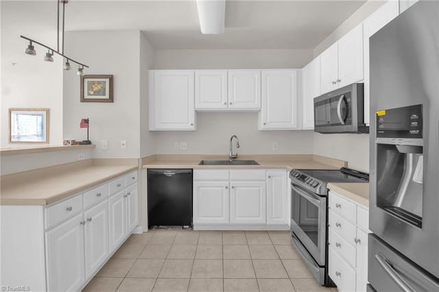 3724 Spanish Peak Drive 2-B, High Point, NC 27265