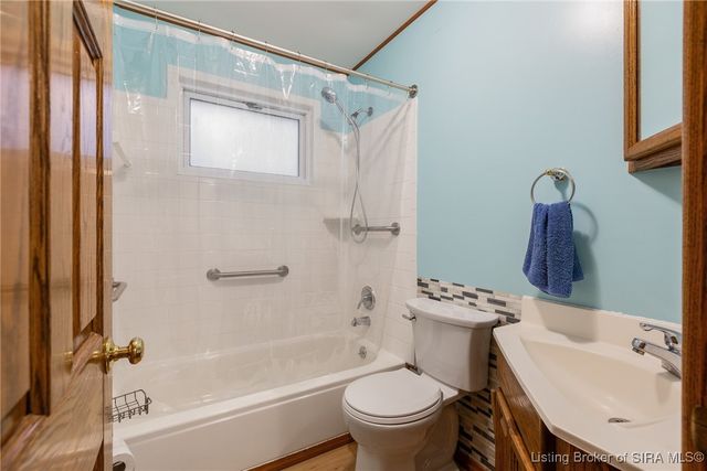 2150 Lombardy Drive, Clarksville, IN 47129