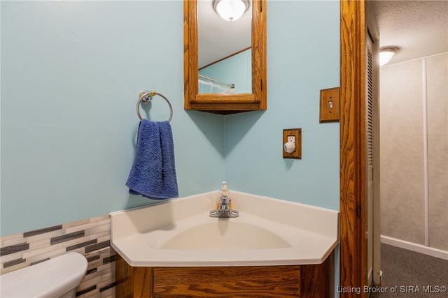 2150 Lombardy Drive, Clarksville, IN 47129