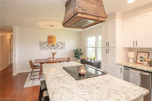 845 9th Street NE, North Canton, OH 44720