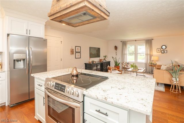845 9th Street NE, North Canton, OH 44720