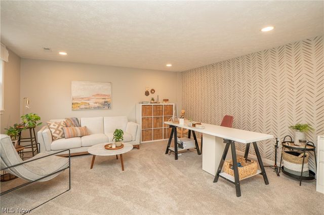 845 9th Street NE, North Canton, OH 44720