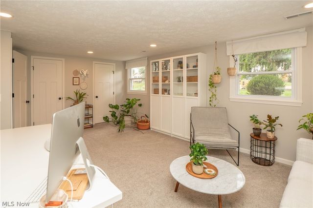 845 9th Street NE, North Canton, OH 44720