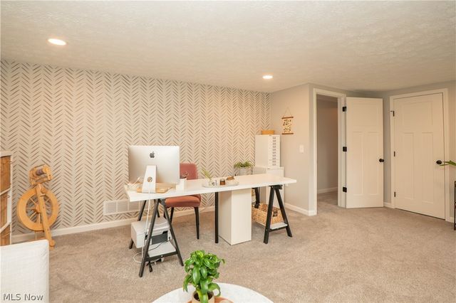 845 9th Street NE, North Canton, OH 44720