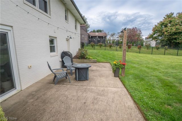 845 9th Street NE, North Canton, OH 44720