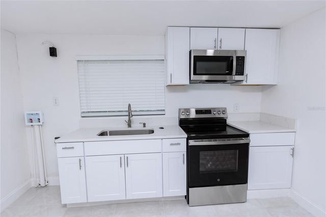 902 MARSHALL STREET, Clearwater, FL 33755