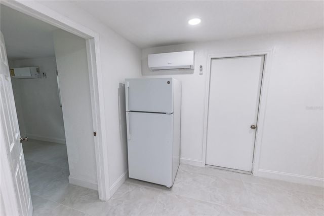 902 MARSHALL STREET, Clearwater, FL 33755