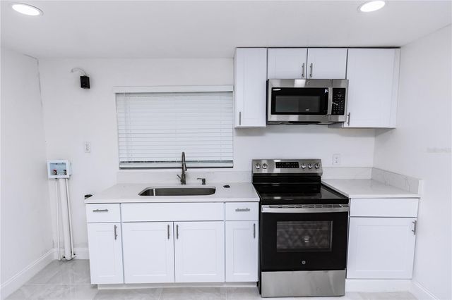 902 MARSHALL STREET, Clearwater, FL 33755