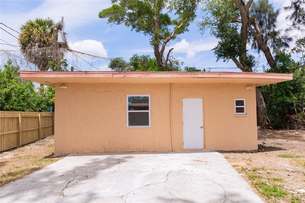 902 MARSHALL STREET, Clearwater, FL 33755