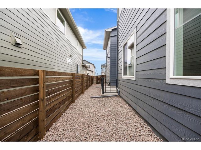 13188 Barefoot Lakes Pkwy, Firestone, CO 80504